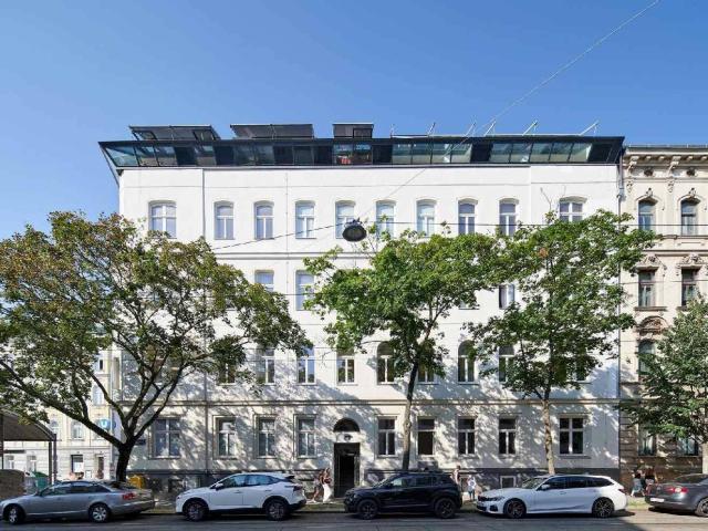 Sanierter Altbau mit Charme – Unbefristet vermietete 2 Zimmer Wohnung