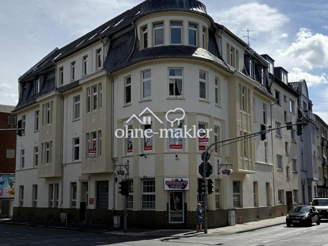 Sanierter Altbau: 3 Zimmer im EG, direkt am Bahnhof Rodenkirchen