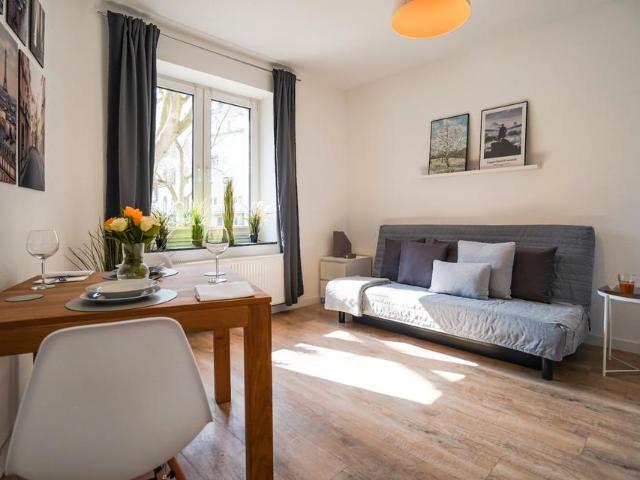 Saniertes 1 Zimmer Apartment mit Fensterbad