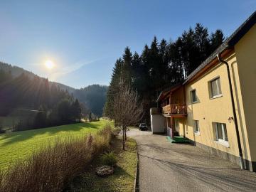 Saniertes Landhaus mit Wiesen, Wald & eigenem Brunnen | 178 m² | 7.154 m² lastenfrei | Gloxwald, OÖ