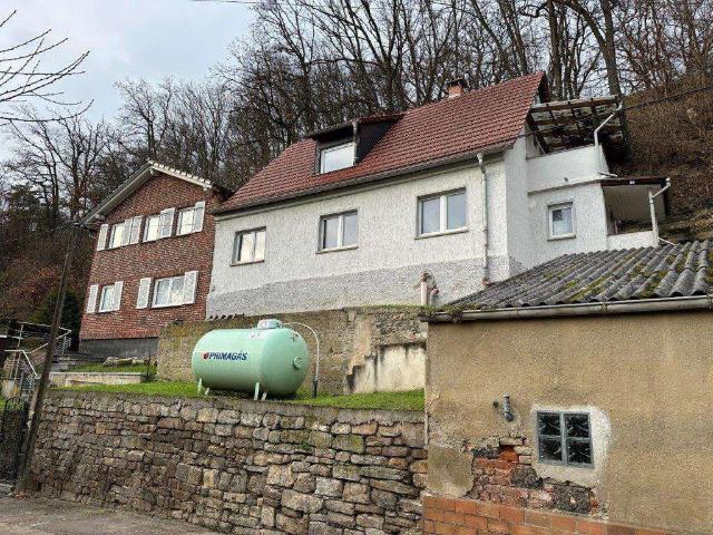 Saniertes, ländlich gelegenes Einfamilienhaus in Niederkrossen