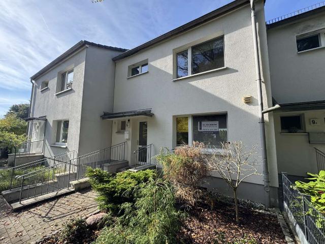 Saniertes Reihenhaus mit Garten in ruhiger Lage