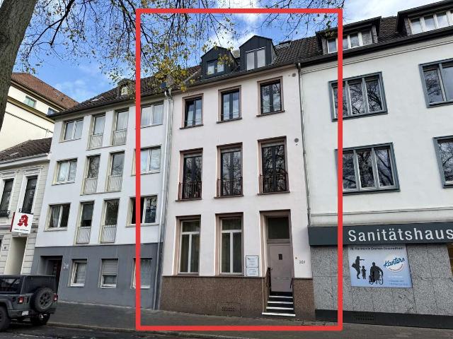 Saniertes Wohn und Geschäftshaus voll vermietet