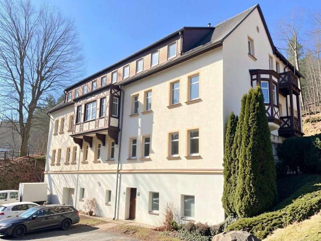 Saniertes Wohn / & Geschäftshaus mit Mietsteigerungspotenzial in Klingenthal