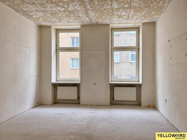 Sanierungsbedürftige 6 Zimmer Wohnung mit Balkon in Ruhelage nahe Belvedere