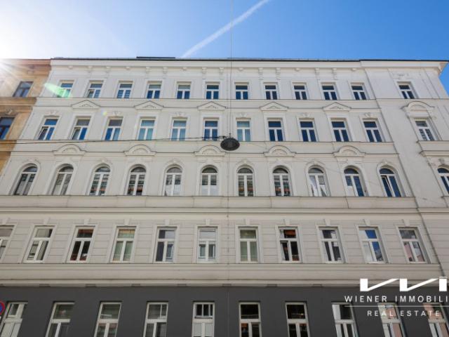 Sanierungsbedürftige 2 Zimmer Wohnung