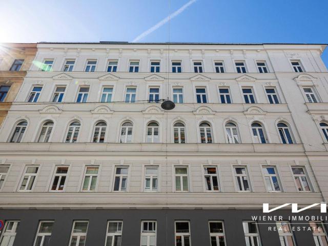 Sanierungsbedürftige 2 Zimmer Wohnung