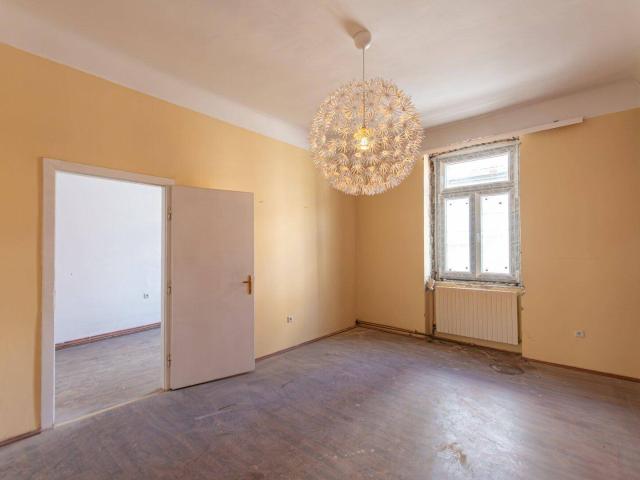 Sanierungsbedürftige Zwei Zimmer Wohnung unweit vom Donaukanal