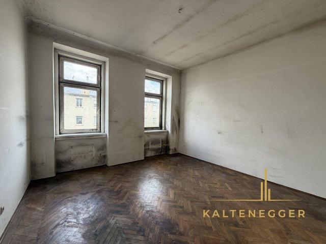 Sanierungsbedürftige Altbauwohnung mit Potenzial in 1100 Wien