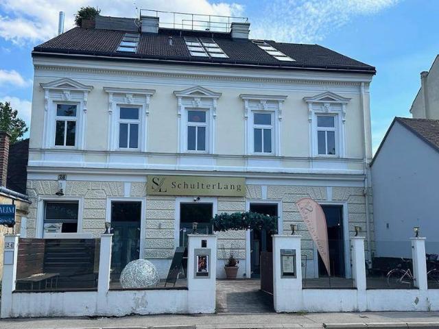 Sanierungsbedürftige Dachgeschoßwohnung in Mödlinger Bestlage
