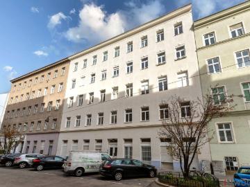 Sanierungsbedürftiger Altbau | Terrassen Option | Nähe Einsiedlerpark, U4 Margaretengürtel, künftiger U2 Station Reinprechtsdorfer Straße