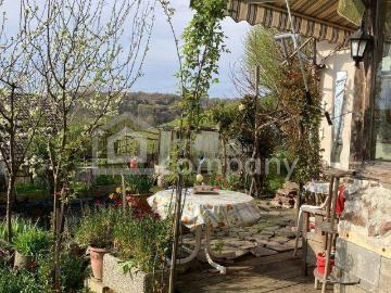 Sanierungsbedürftiger Streckhof mit Potenzial in schöner Höhen bzw. Aussichtslage