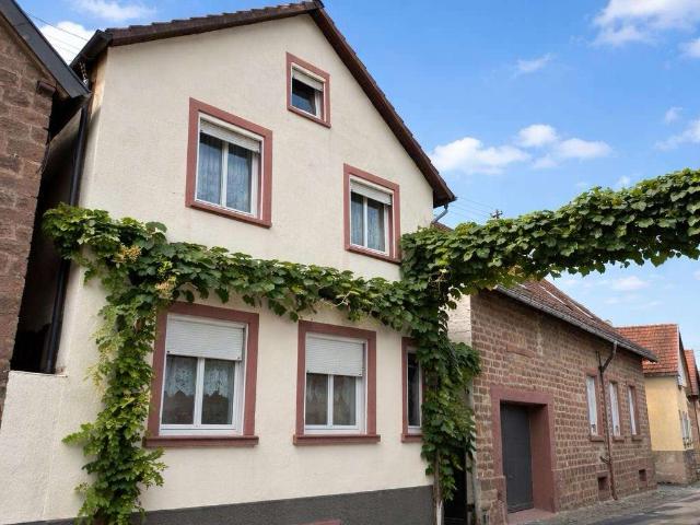 Sanierungsbedürftiges 2 Familienhaus in Sankt Martin