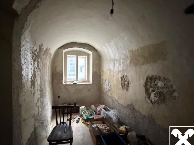 Sanierungsbedürftiges Altstadthaus mit Potenzial