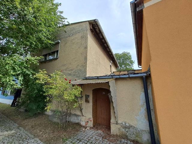 sanierungsbedürftiges Einfamilienwohnhaus in Ermsleben  Mindestgebot 5.000€  Exposee beachten!