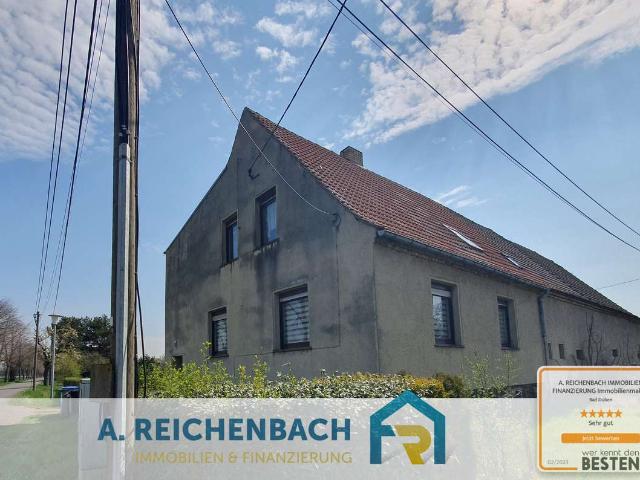 Sanierungsbedürftiges Einfamilienhaus in idyllischer Naturlage zu verkaufen!