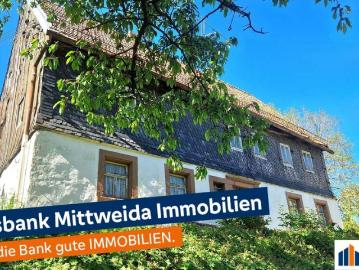 Sanierungsbedürftiges Fachwerkhaus in ruhiger Südhanglage!