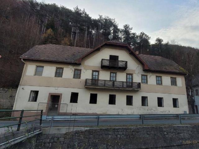 Sanierungsbedürftiges Haus I in 8 Wohneinheiten möglich I mit 444m²