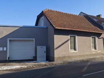 Sanierungsbedürftiges Haus mit Garten & Ausbaupotenzial Dachboden zu verkaufen!