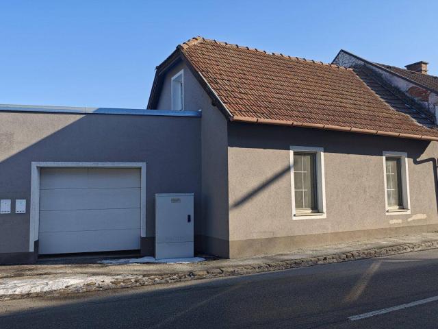 Sanierungsbedürftiges Haus mit Garten & Ausbaupotenzial Dachboden zu verkaufen!