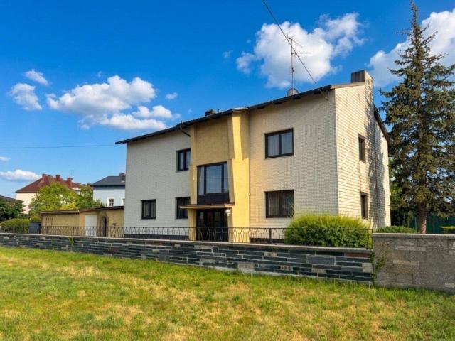SANIERUNGSBEDÜRFTIGES WOHNHAUS IN BRAUNAU