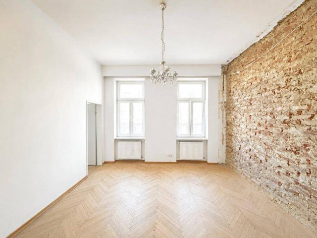 Sanierungsbedürftigte 2 Zimmerwohnung / Kurzzeitmiete erlaubt Airbnb, Booking.com