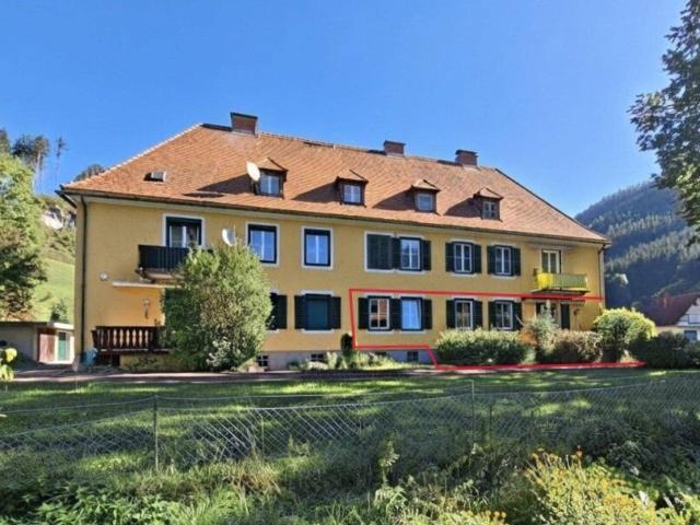 Sanierungsjuwel Eigentumswohnung mit Garten, Terrasse und Garage