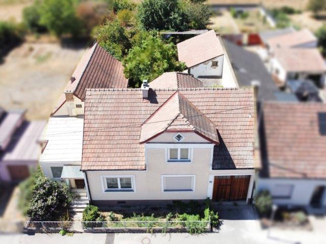 Sanierungsobjekt mit über 1.400 m² Bau und Grünland