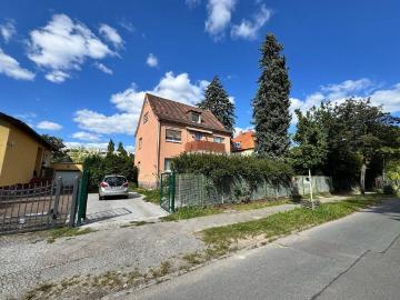 Sanierungsobjekt mit Potenzial! 2 Fam Haus in ruhiger Wohnlage
