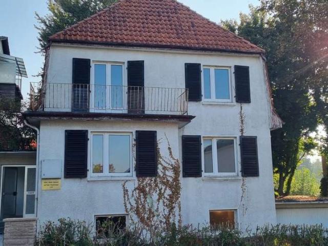 Sanierungsprojekt mit Charm: Freistehende Villa in zentraler Lage von Bad Pyrmont Privatverkauf