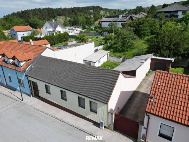 Sanierungsprojekt mit Weitblick – Haus mit großem Grundstück nahe Wien