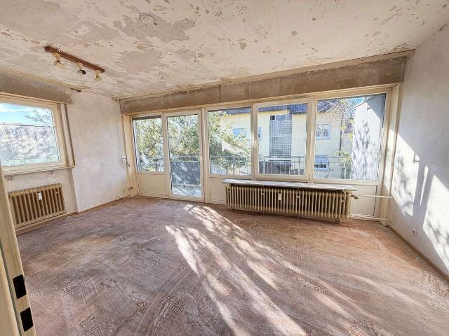 Sanieren nach eigenen Vorstellungen – freie Wohnung mit Entwicklungspotenzial