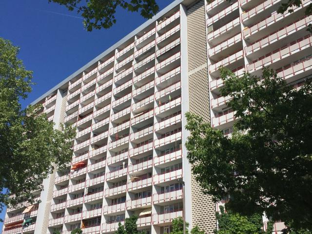 SANKT AUGUSTIN in zentraler Lage, 3 Zi. ETW, Küche, Diele, Bad, großer Balkon, ca. 75 m² Wfl. mit TG