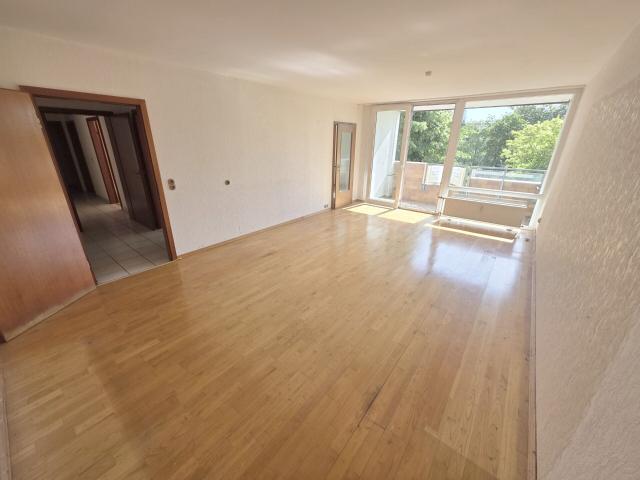Sankt Augustin Mülldorf: 3 Zimmer Wohnung Gut geschnitten im 2. OG