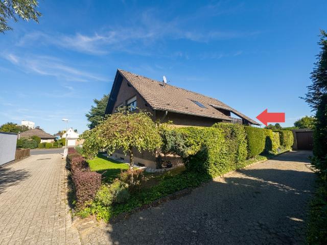 Sankt Augustin Mülldorf: Wohnen mit Licht, Ruhe und sonniger Loggia