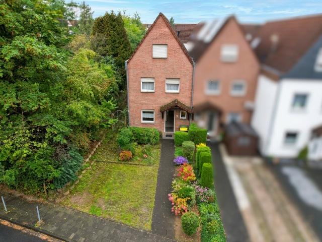Sankt Augustin Niederpleis: Familienfreundliches Reihenendhaus Heller Wohnbereich & Garten