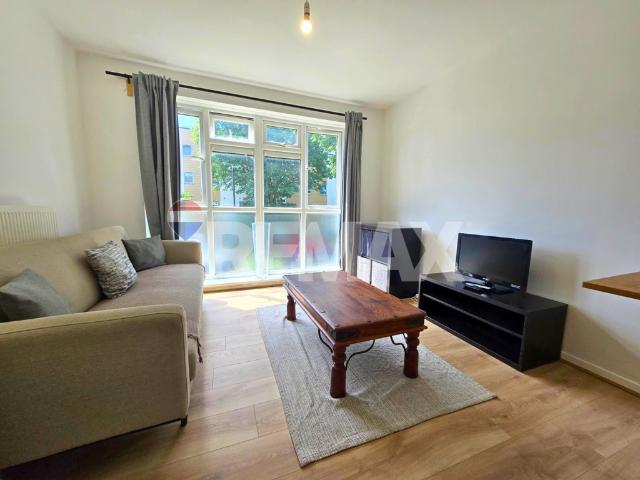 Sansom Road, London E11 1 bed flat to rent £1,650 pcm £381 pw