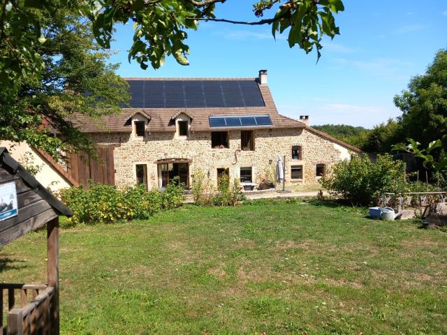 Saône et Loire Région du Charollais Maison de 260m² sur 2 365 m² de terrain