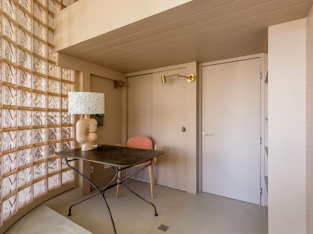 Saône – Luxury Furnished Rental on the Banks of the Saône, Lyon center, Lyon Amsterdam Apartments for Rent