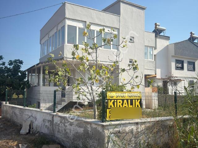Saadet Korkmaz'dan Cumhuriyet'de Eşyasız Kiralık 2+1 Tam Müstakil Villa