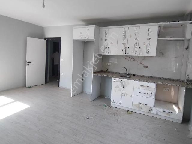 Saadet Korkmaz'dan İsmetpaşa'da Boş Kiralık 2+1 Arakat Daire