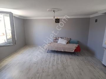 Saadetdere Mahallesinde Kiralık 1+1 Çatı Katı Daire