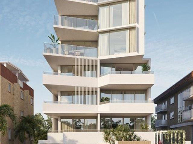 'SABBIA' Kings Beach Large & Luxurious 3 bedroom Apartment with Ocean Views