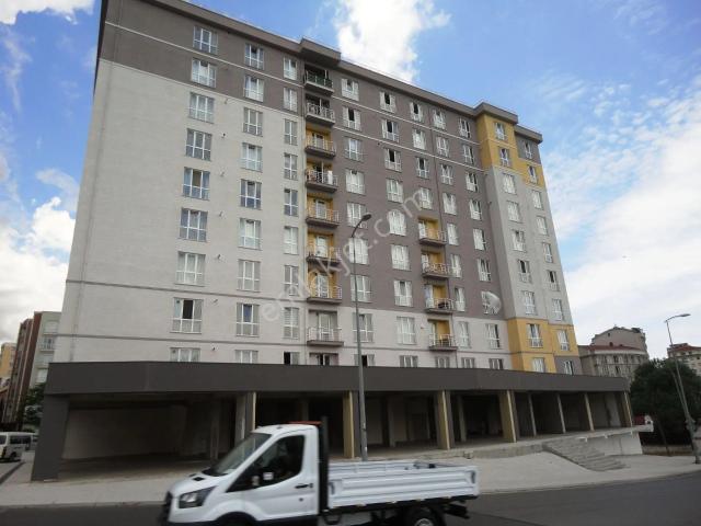 Sabiha Gökçen B Kapısı Karşısı Lunaport Sitesi 80m2 Satılık 2+1