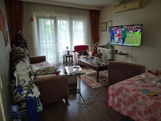 Sabiha Gökçen'e Yakın,tanınan Güvenlikli havuzlu Sitede 2+1