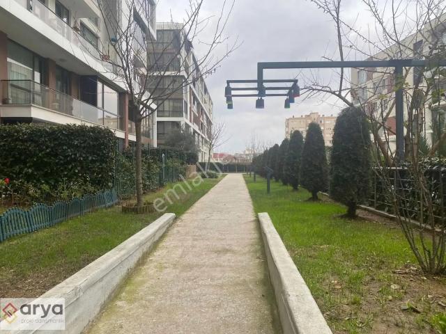 Sabiha Gökçen'e Yakın Nezih Site Icinde Satılık 1+1 Daire