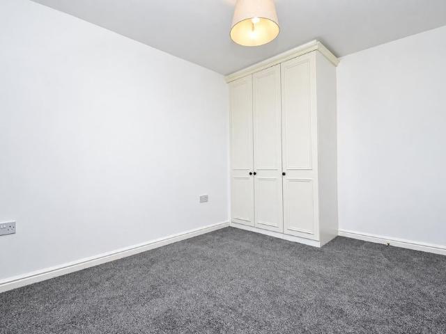 Sabine Fold, Horbury