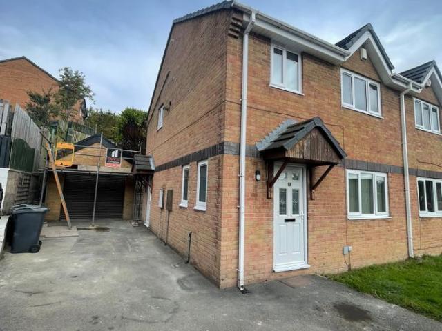 Sable Crest, Bradford BD2, 3 bed semi detached house to rent, £1,100 pcm | PrimeLocation
