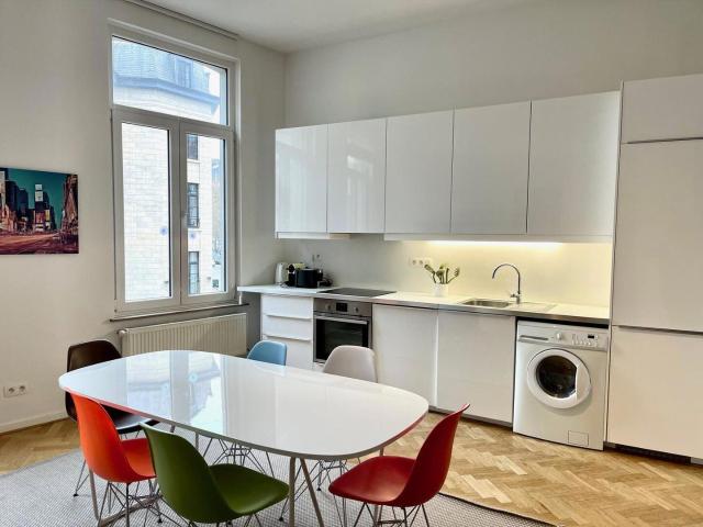 SABLON: 1 bedroom furnished apartment 83m2