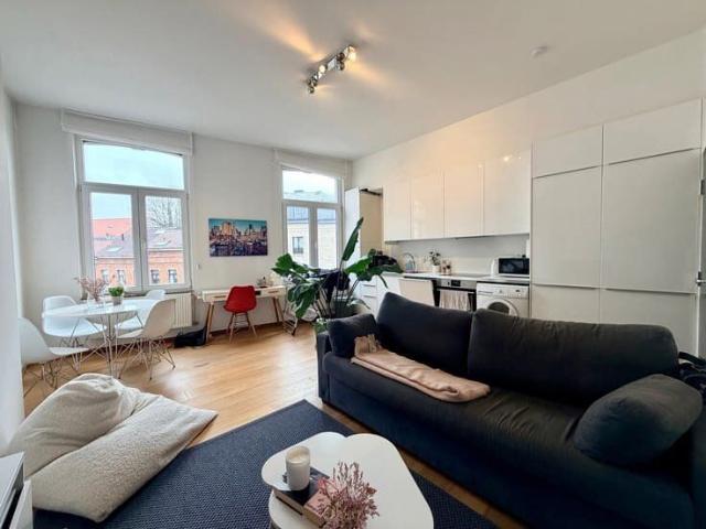 SABLON: furnished one bedroom apartment